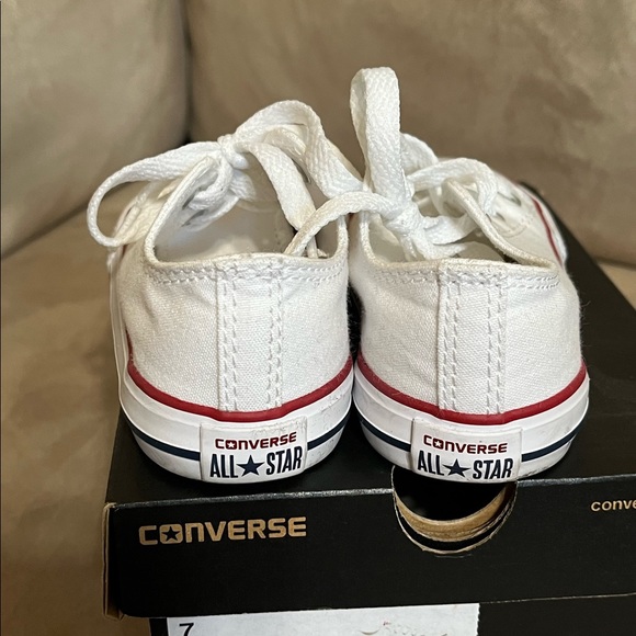 Used converse - Picture 3 of 5